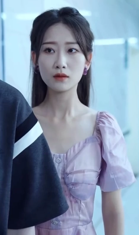 电影：这个妹妹假正经